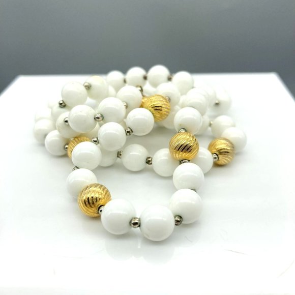 Vintage White Lucite and Textured Gold Tone Beaded Necklace, Chic Classic Strand - Picture 2 of 4